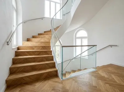 Treppenverkleidung Wien - Holztreppe mit Parkett verkleidet